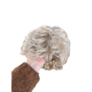 Women's Unbranded Blonde Gray Curly Wig One Size